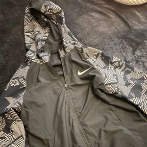 Nike windbreaker